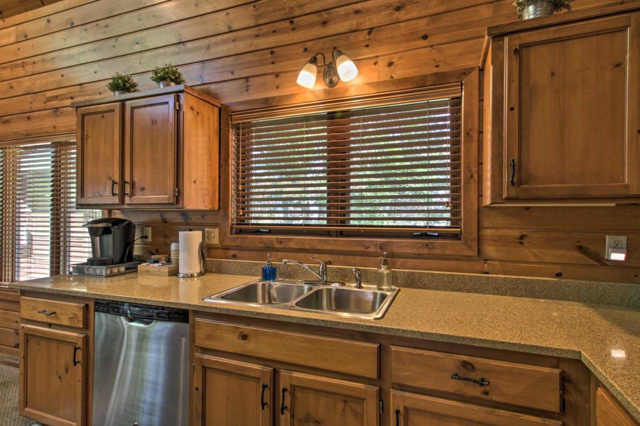 Alluring Nisswa Cabin On Gull Lake With Fireplace! Luaran gambar