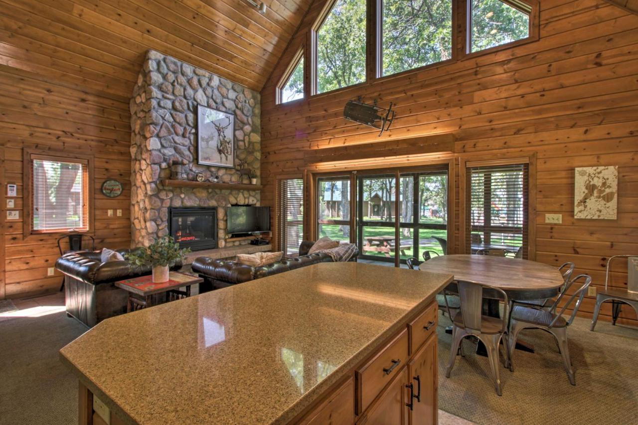 Alluring Nisswa Cabin On Gull Lake With Fireplace! Luaran gambar